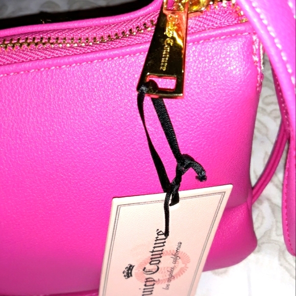 NWT, Beautiful  Juicy Couture cross body purse - Picture 5 of 16